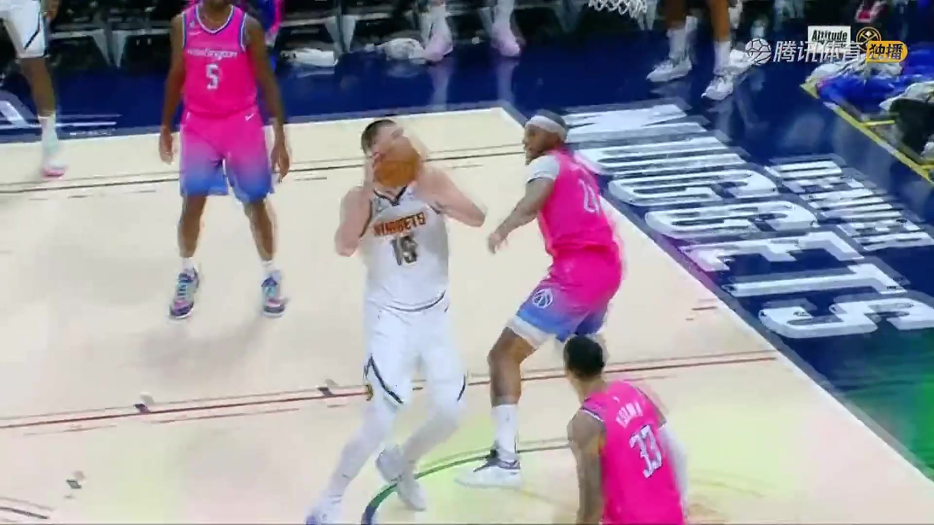 這效率要沖三連MVP？約基奇20中17爆砍43分14板8助5斷皆全隊最高（約基奇砍32分20籃板10助攻）